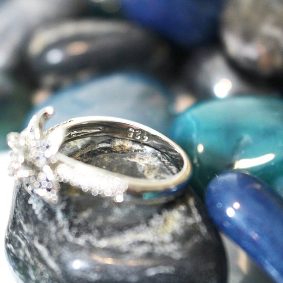 Sterling Silver Blue Flower White Sapphire Ring 8 - Picture 8 of 9